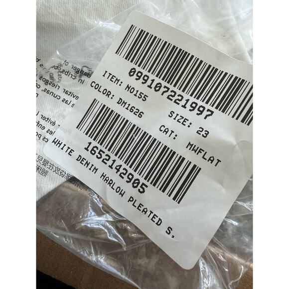 Madewell Harlow White Denim Mom High Rise Pleated Shorts Cotton Women Sz 23 NWT - Picture 8 of 10